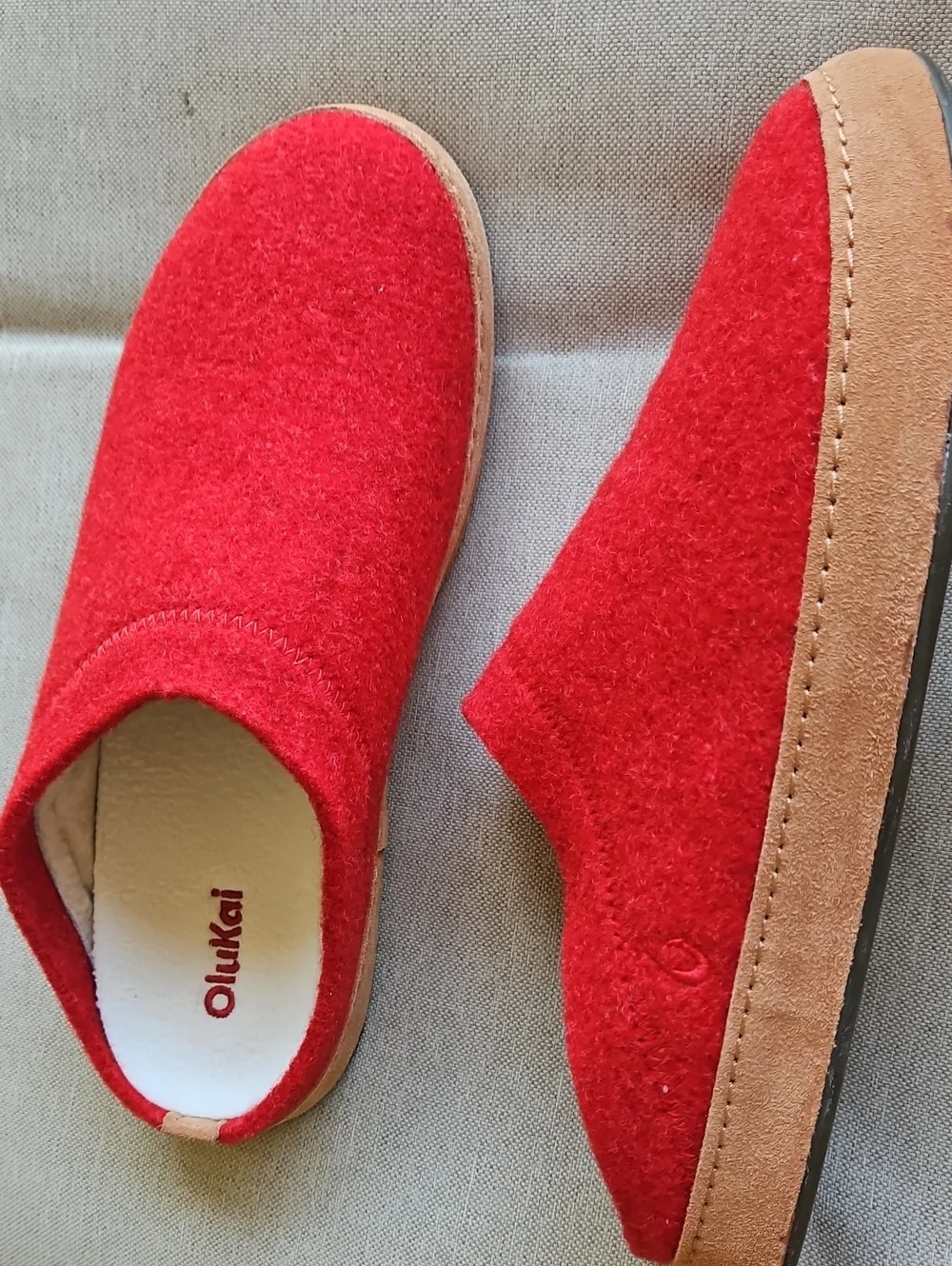 OluKai Hamani Hulu Wool Mule Slipper Men's 10 In Scarlet Red